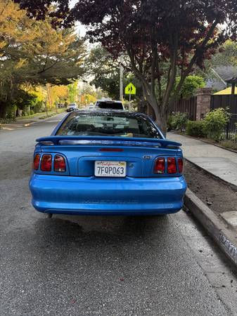 1998 Ford Mustang V6 -- Extremely Low Mileage -- Clean Title - $4,400 (burlingame)63622745682305123