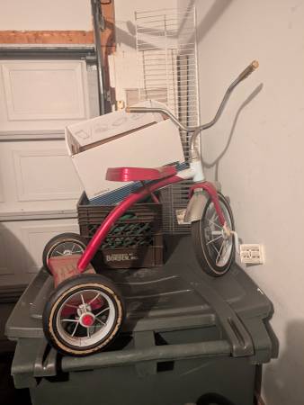 Vintage tricycle 1