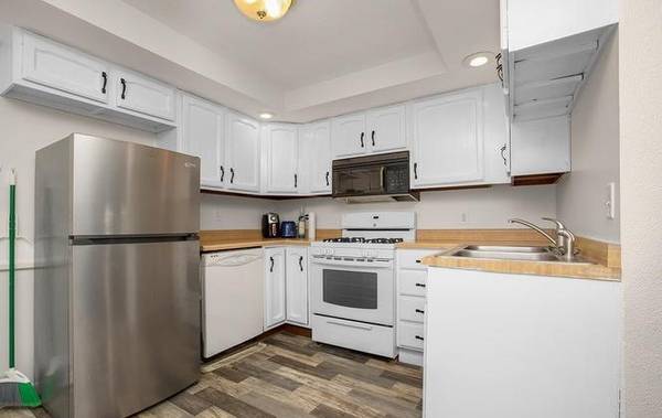 $685 / 1br - 557ft2 - Updated home close to everything (Elkhart)63935710219011123