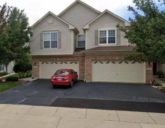 Townhouse in Algonquin -3 Bed + 3 Full Bath 1