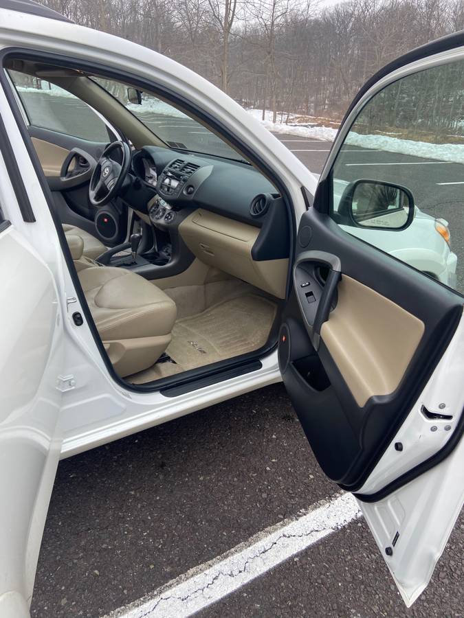 2010 Toyota RAV4 Limited