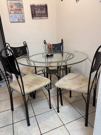 Kitchen table with chairs and end table 1