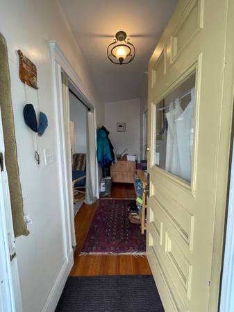 $2,700 / 2br - 1000ft2 - 2BR apt.1st flr in 2 fam,lrdy,hwd flr,granite,gas,NO SD, AVAIL NOW (Medford, near Tufts)63856447307265122