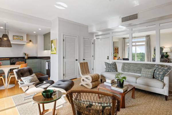 $125 / 1br - 577ft2 - Sur de Broad (Charleston)64016104592131124