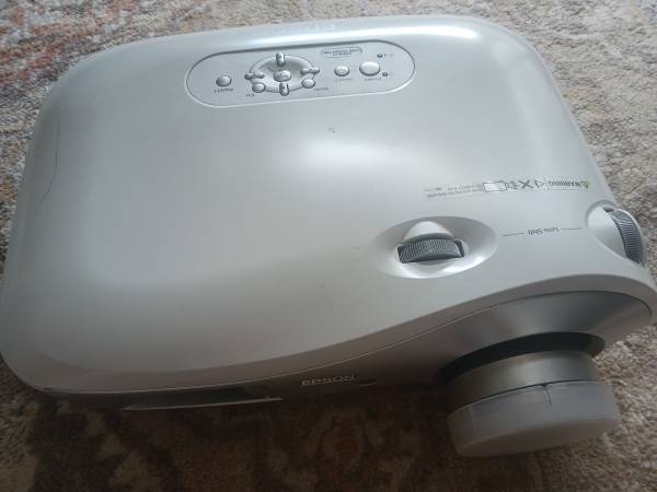 epson projector ewp-tw1000  1080p 1