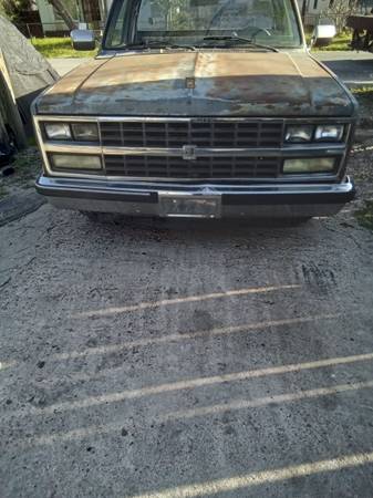 1987 Chevy long wheelbase truck strong drivetrain but needs other work because i - $3,500 (Houston)63622209157123120