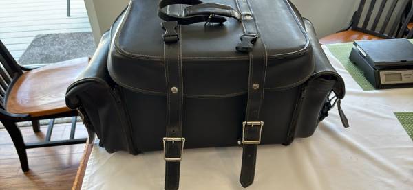 Motorcycle leather trunk bag 1