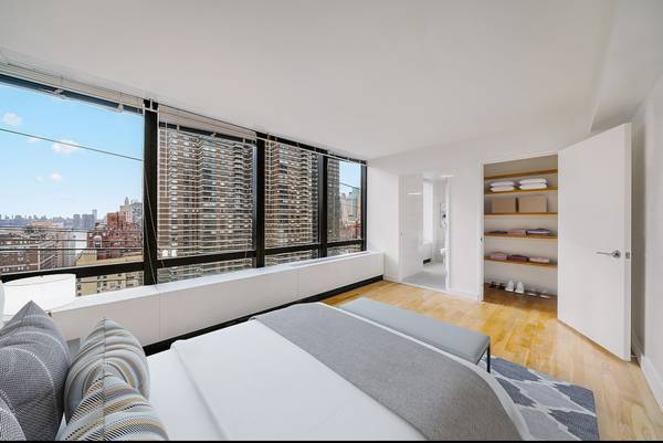 $6,500 / 1br - 916ft2 - Breathtaking UES 1 bedroom rarely available (Upper East Side)63912045885827121