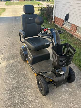 2024 pride pursuit 2 mobility scooter 1