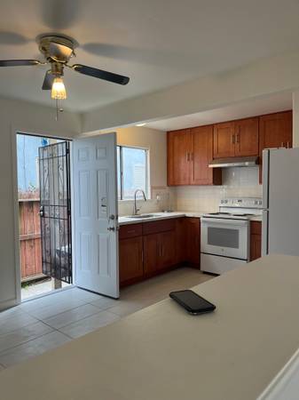 $2,200 / 1br - 700ft2 - Completely remodel 4 plex - section 8 welcome (hayward / castro valley)63657929694721122