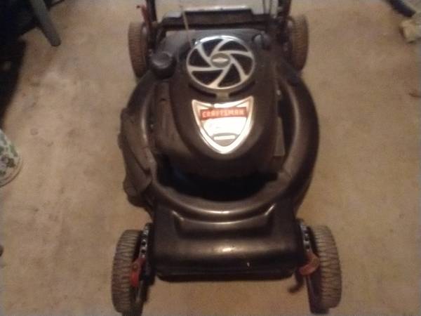 Cortacésped Craftsman de 7 HP autopropulsado - $189 (Wayland)63471245335169122