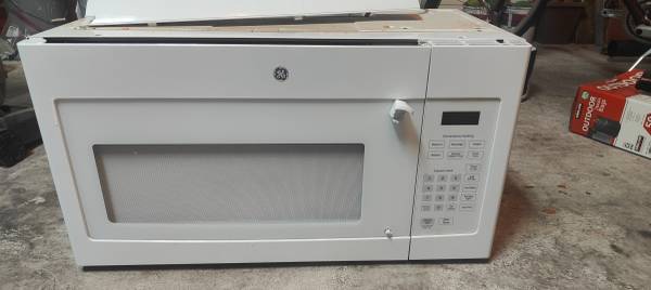 Free GE Microwave 1