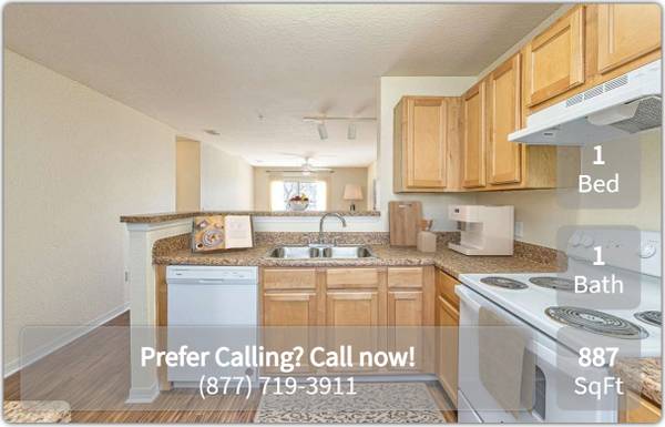 $1,014 / 1br - 887ft2 - Enjoy a little downtime in the clubhouse at Oak Meadows Apartments (Cocoa)63823722087555121