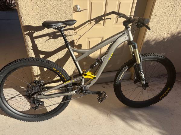 Diamondback 27” 1