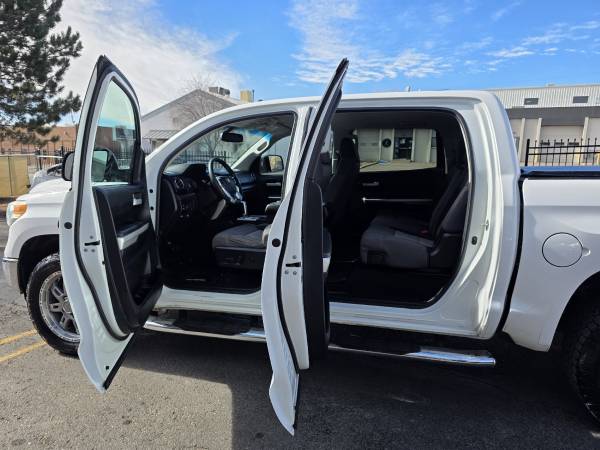 2017 Toyota Tundra SR5 TSS - Photo 10