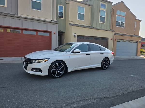 2018 Honda accord sport - $13,900 (santa rosa)63654697485697120