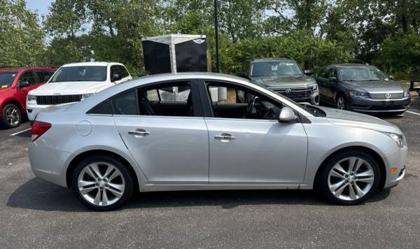 Servicios de anuncios de autos de Paul - $1.100 (Hamilton)63470602569857123