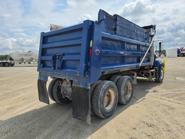 2003 Mack CV713 Granite Tandem - Photo 14