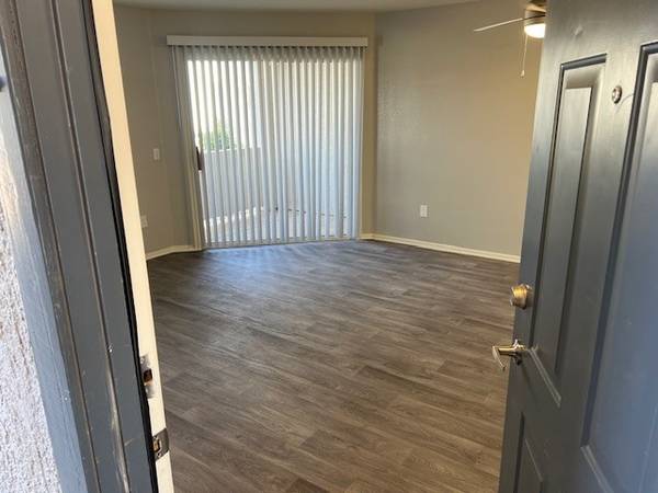 $1,275 / 1br - 650ft2 - Upgraded 1 bedroom coming open in NOV! (Sierra Vista)64051350239618120
