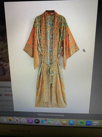 Gorgeous Robe worn in 'Yellowstone' 1