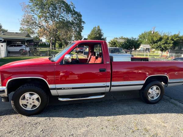 Chevy Silverado 1993 - $5,800 (Seattle)63617898325377123