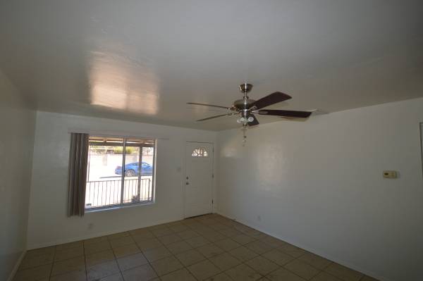 $1,450 / 3br - 1199ft2 - Fall in love with this lovely 3-bedroom home! (2362 S Jefferson Ave)63674996899587122