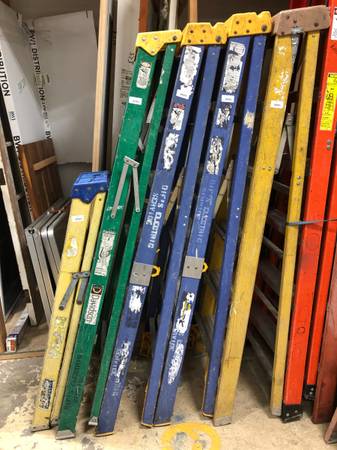 Assorted 6ft ladders 1