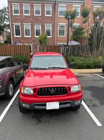Big Red Toyota Tacoma - $9,999636186650504991212