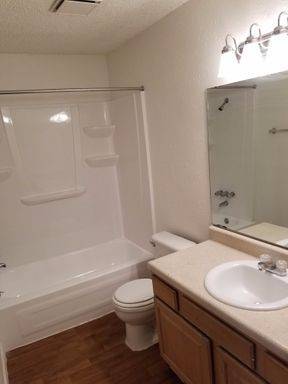 $740 / 1br - 700ft2 - 1BR, ONE MONTH FREE!!! (Tulsa)63982134287875124