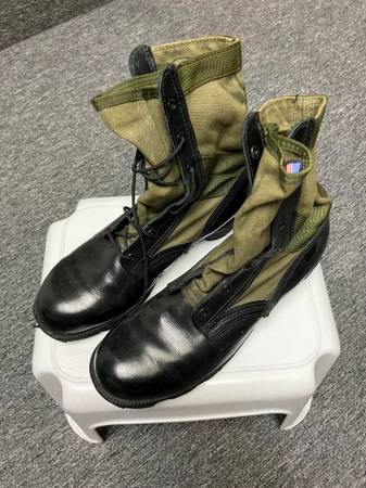 Combat Boots (jungle/used) 1