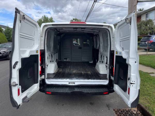 2016 Ford Transit 250 250 - Photo 11