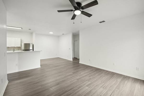$1,750 / 2hab - 1247ft2 - Café Internet, 2 hab., Melbourne FL (4714 Crosswind Ct, Melbourne, FL)63823722125313121