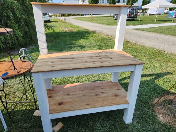 Potting Bench 1