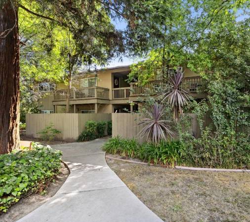 $2,650 / 2br - Enjoy nearby walking trails & easy access Contra Costa Centre Business (walnut creek)64030488389891120
