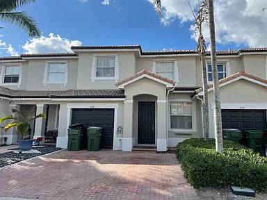 ✔*Wonderful 3 bedrooms 3 baths home 1