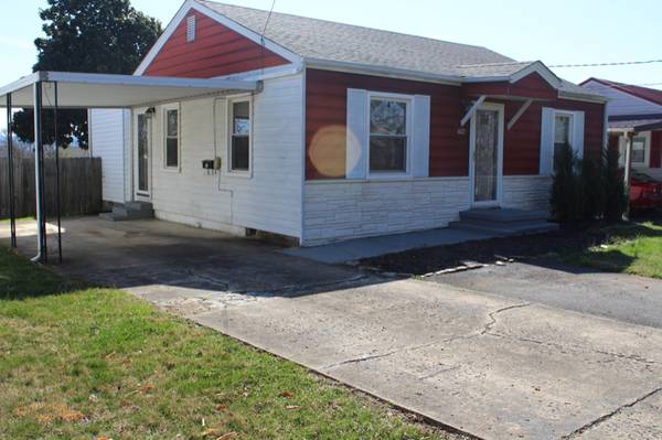 $1350.00 / 2br - 880ft2 - Two Bedroom Home63842024720643122