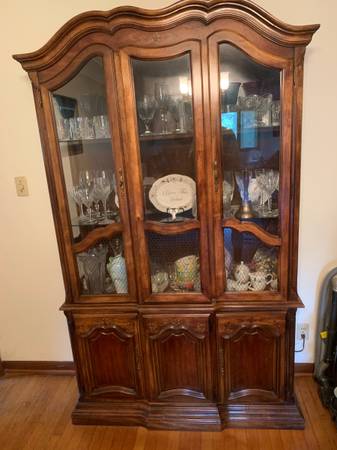 China Hutch Cabinet 1