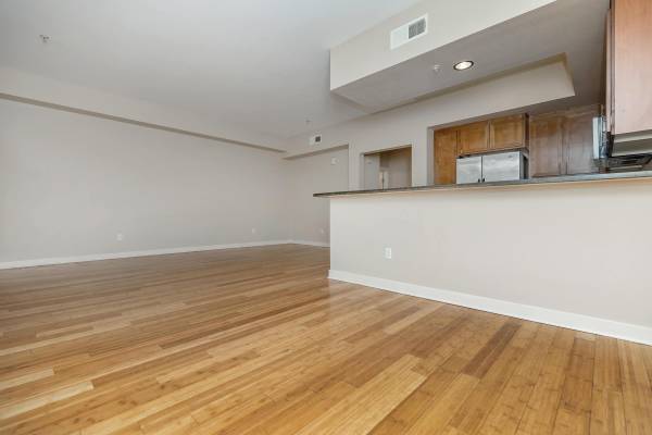 $2,840 / 2br - 1405ft2 - in Emeryville CA, 2B/2.5B, Assigned Parking (alameda)63994100288514124