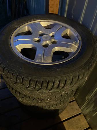 Snow 215/60 r16 on wheels 1