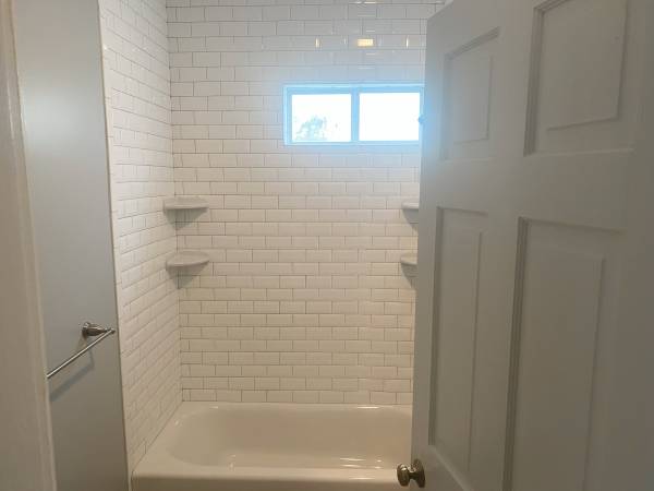 $2,450 / 2br - LÍNEA DE CAMBRIDGE, ENCANTADOR 2º PISO, 2D, 1 ESTACIONAMIENTO (BELMONT)63699392931841121