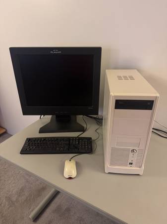 Computer System w. POP Linux 64Bit Operating System installed 1