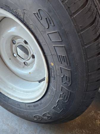C10 5x5 lug pattern smoothie wheels with 255/70/15 tires - $650 (Modesto, CA)63471203397249121
