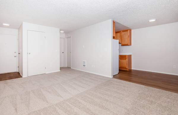 $1,470 / 1br - 620ft2 - GET $200 OFF ONE MONTH RENT! CALL US FOR DETAILS (Tacoma)63929303822850120