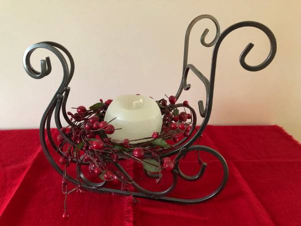 Scandinavian Iron Sleigh 1