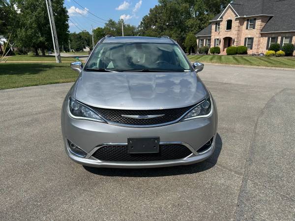2020 Chrysler Pacifica Limited - $15,900 (Mt. Juliet)63621540258049122