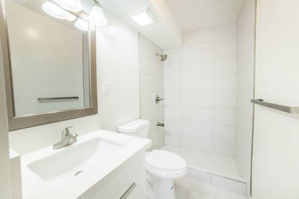 $2,295 / 2br - 650ft2 - 2br - 650ft2 - BEAUTIFULLY RENOVATED 2 BR IN TOWN!!! (2612 Kapiolani Blvd, Honolulu, HI)63686710428035122
