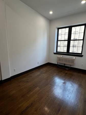 $4,500 / 3br - 1200ft2 - Piso dúplex de 3 habitaciones y 2 baños, todo nuevo con techos altos y ladrillo visto (Astoria)63854194074755122