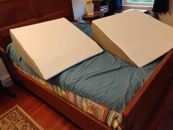 2 Wedge Pillows 1