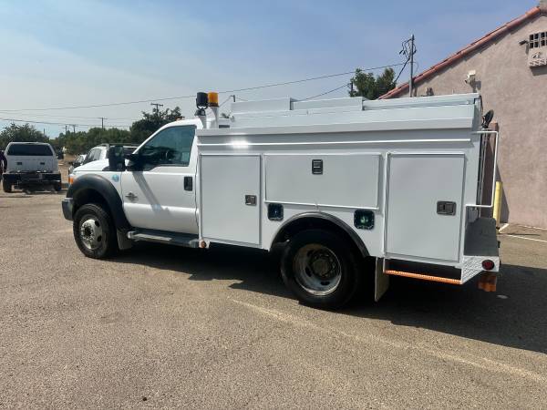 2012 Ford F550 Super Duty - Photo 3
