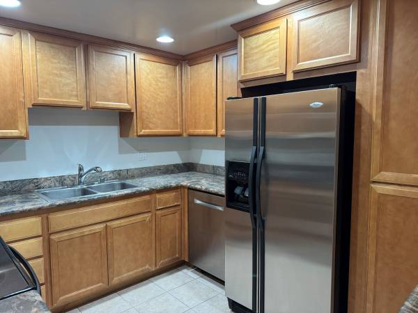 $2,495 / 1br - ¡Vive junto a la bahía! Departamento de 1 dormitorio – Crown Point/Mission Bay 🌴 (Mission Bay/Crown Point)63663940573569124